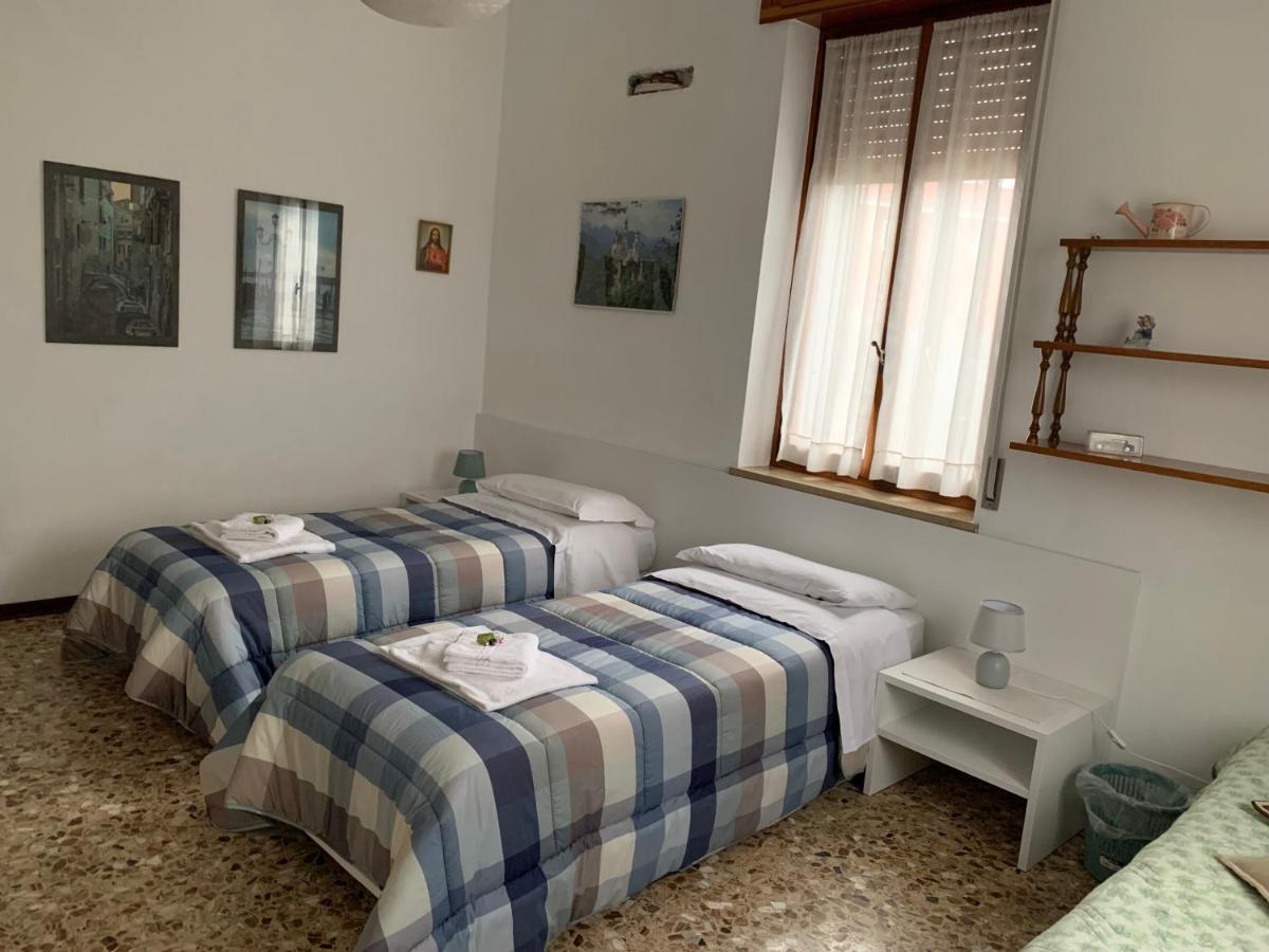 Spagna B&B Verona Luaran gambar